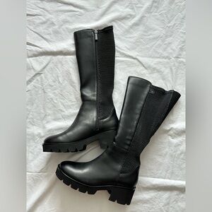 Valdini Black Knee-High Women's Boots